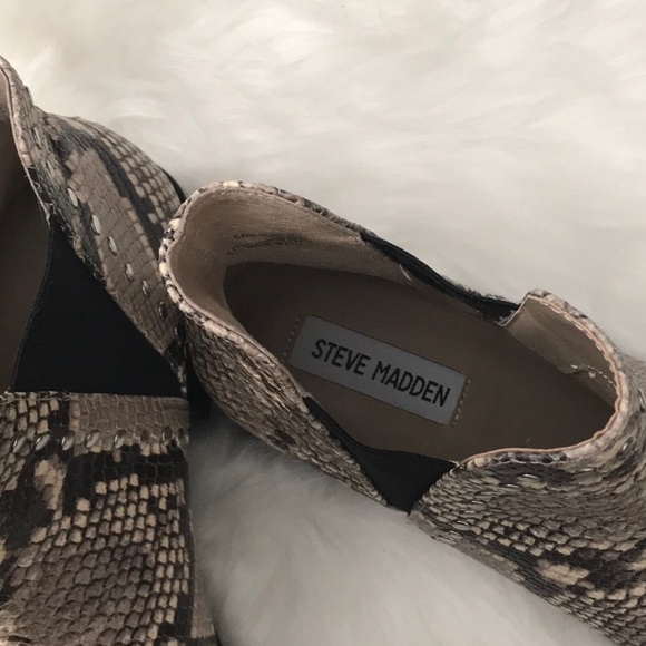 Steve Madden Cade Booties - Picture 4 of 6